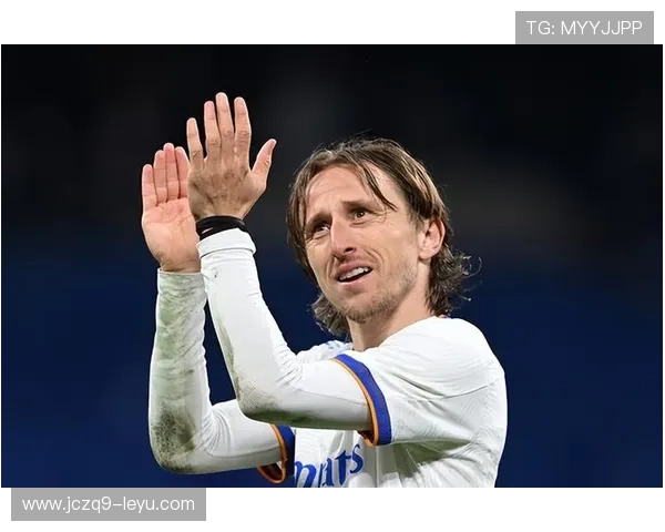 莫德里奇宣布退役，克罗地亚中场大师告别绿茵场