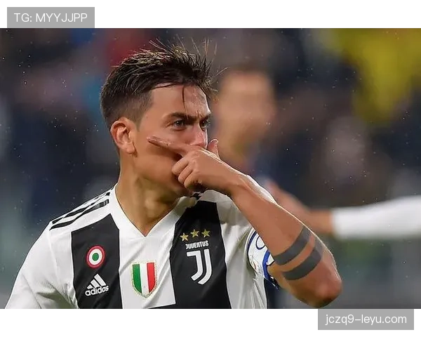 迪巴拉闪耀赛场：闪电速度与创意脚法重塑现代足球艺术