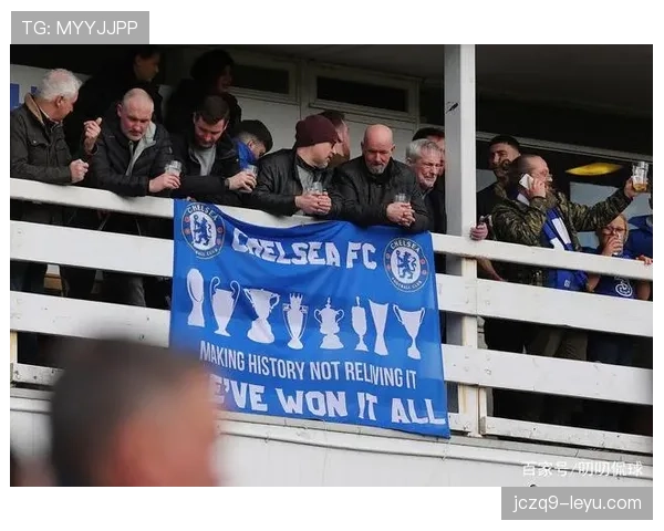 沙勒罗瓦强势逆转引爆球迷热情，稳健表现点燃胜利之火